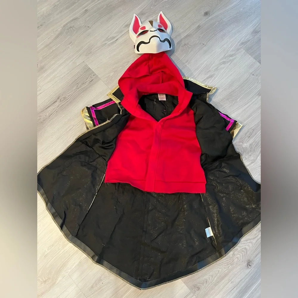 Fortnite . Kids Black and Gold‎ Costume with Mask
